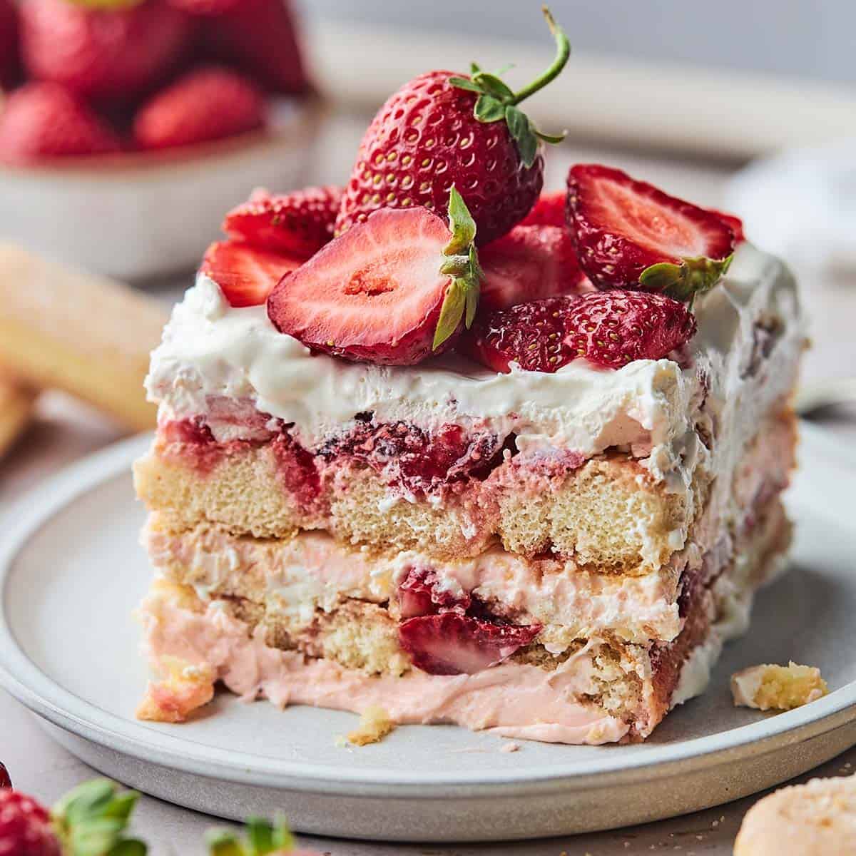 Strawberry Tiramisu Cake
