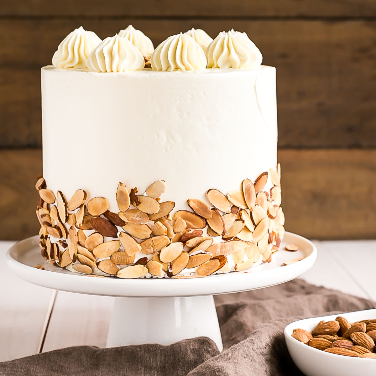 Amaretto Almond Cakes