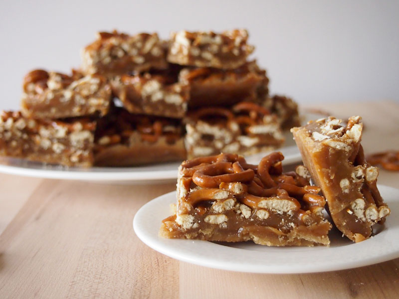 Brown Sugar Pretzel Bars
