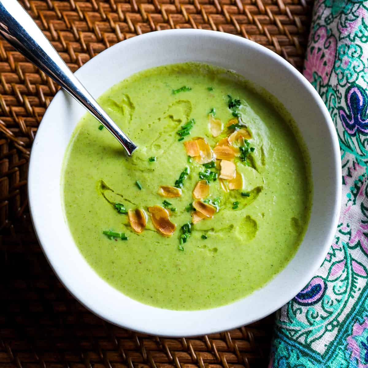 Broccoli and Almond Cream