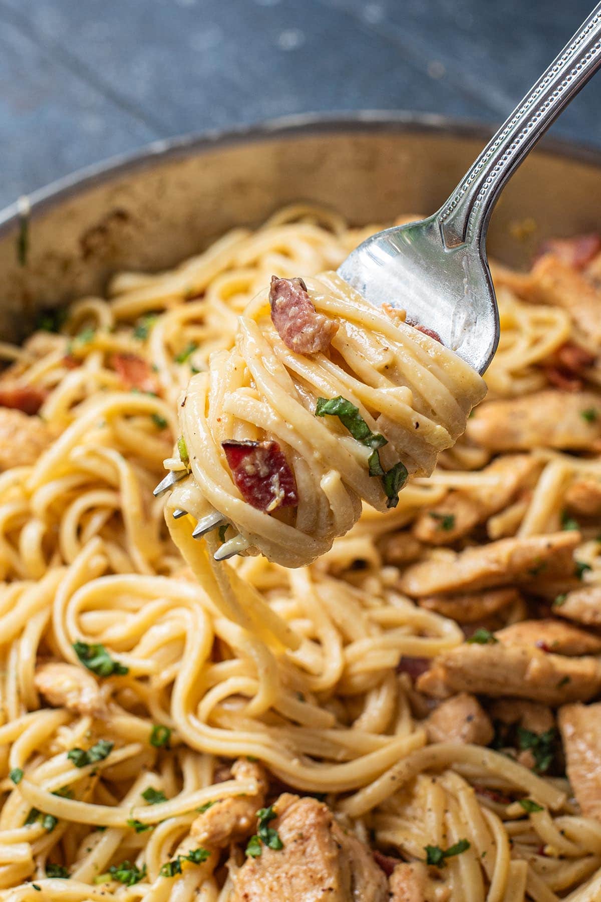 Creamy Chicken Pasta Carbonara