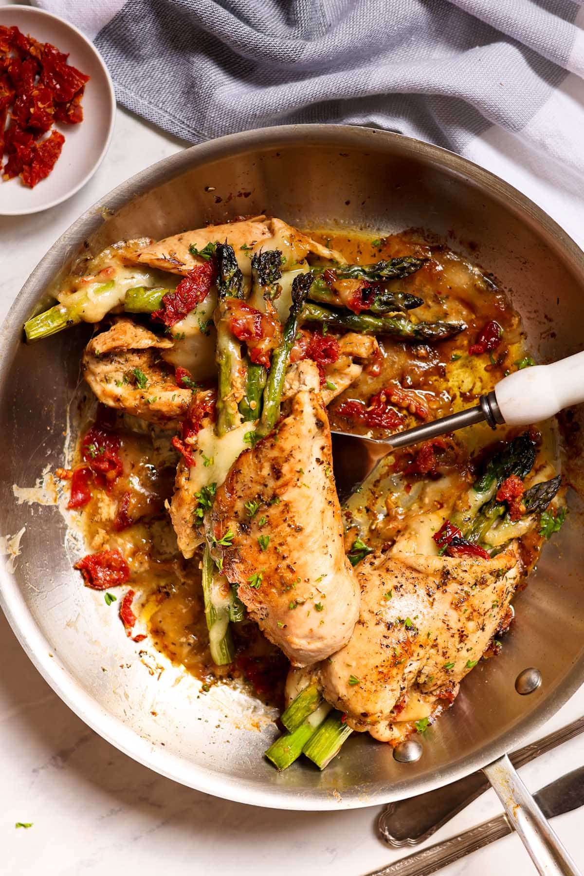 Sun-Dried Tomato Chicken Asparagus