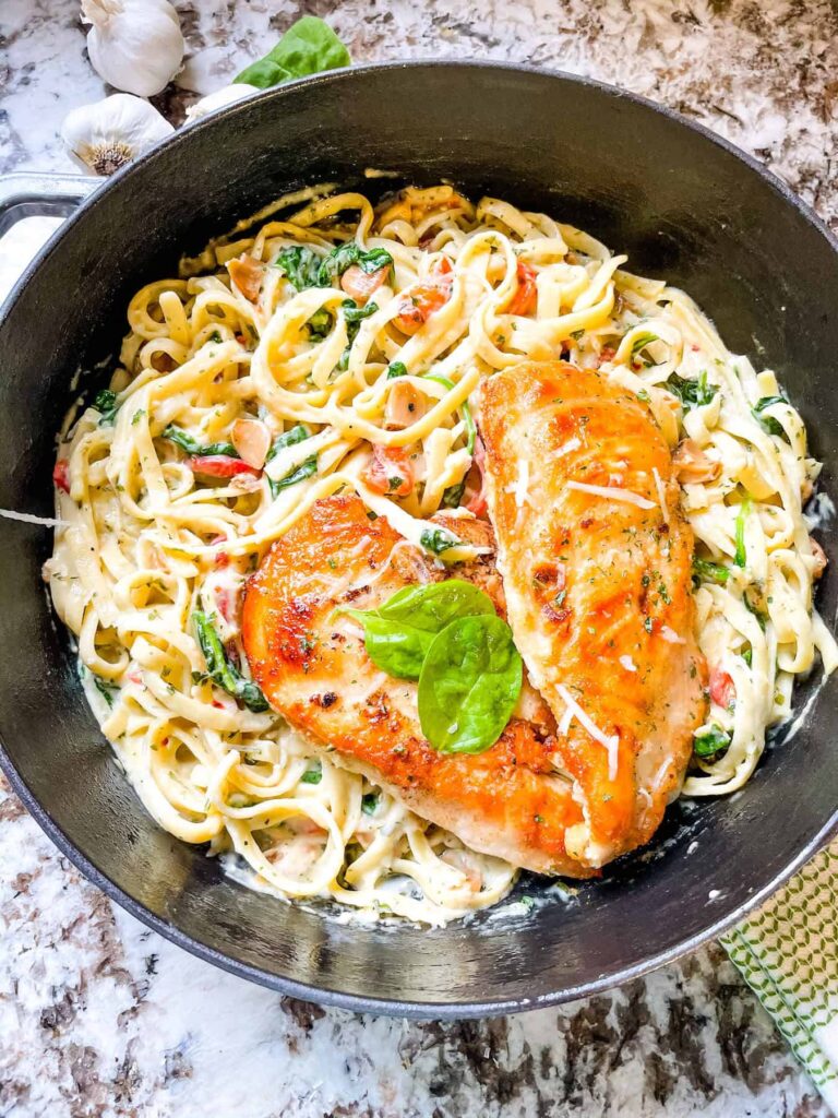 Tuscan Garlic Chicken Pasta