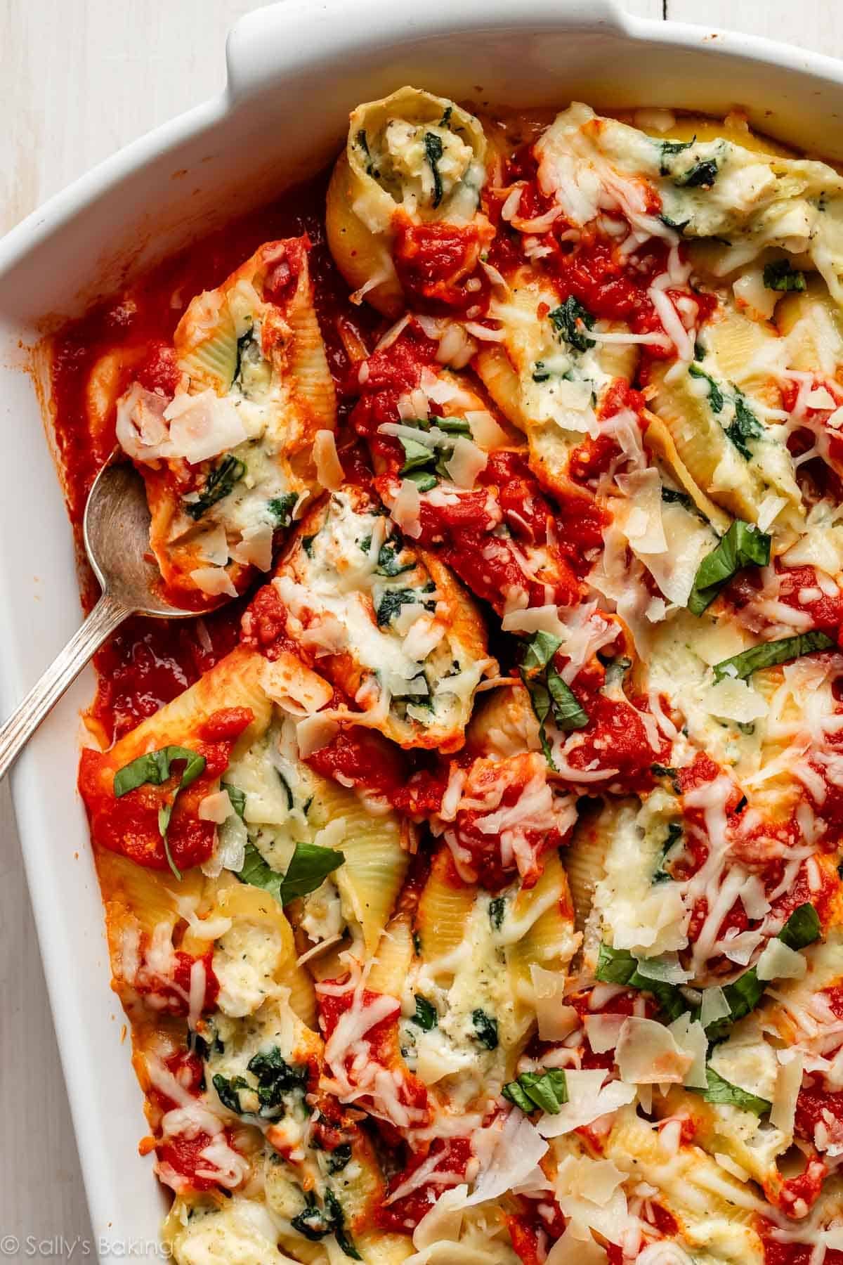 Spinach And Chicken Stuffed Shells