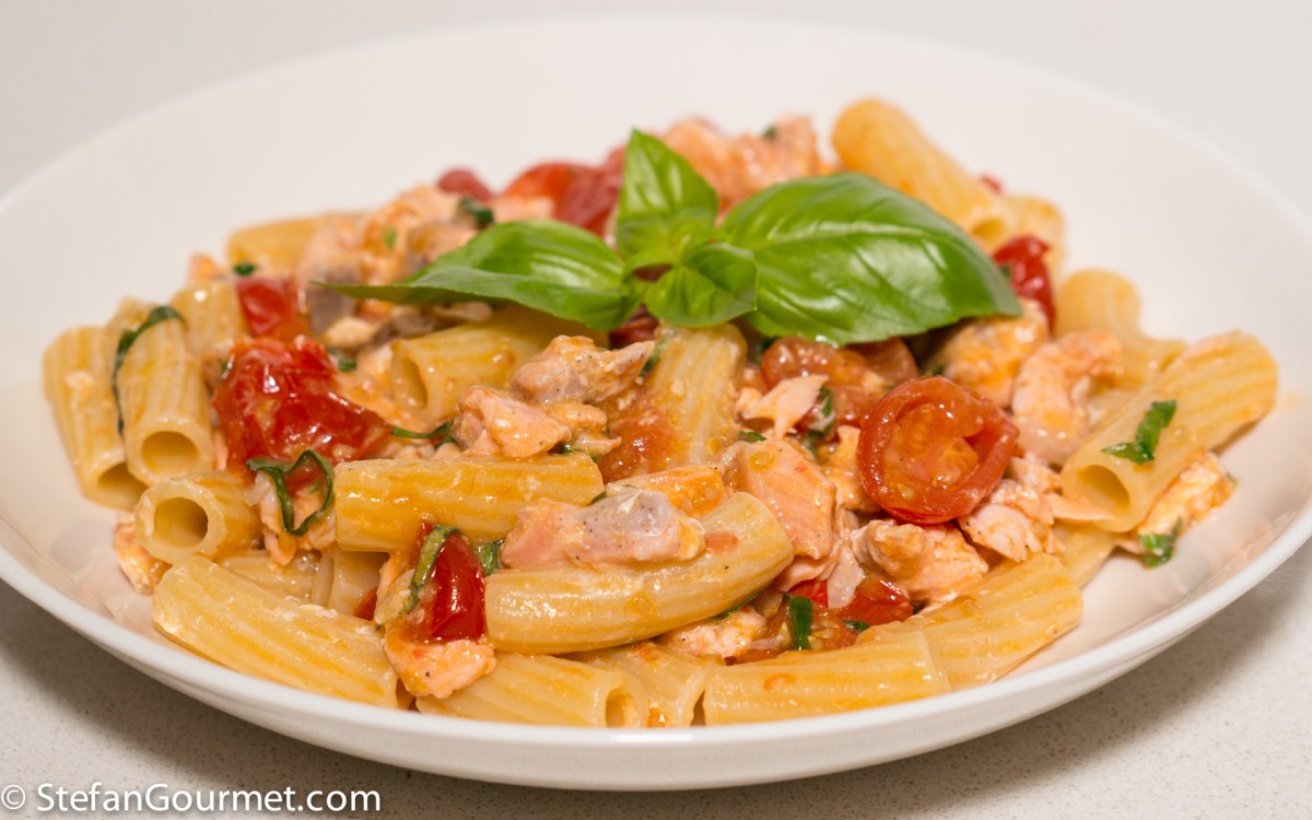 Tomato Basil Salmon Penne