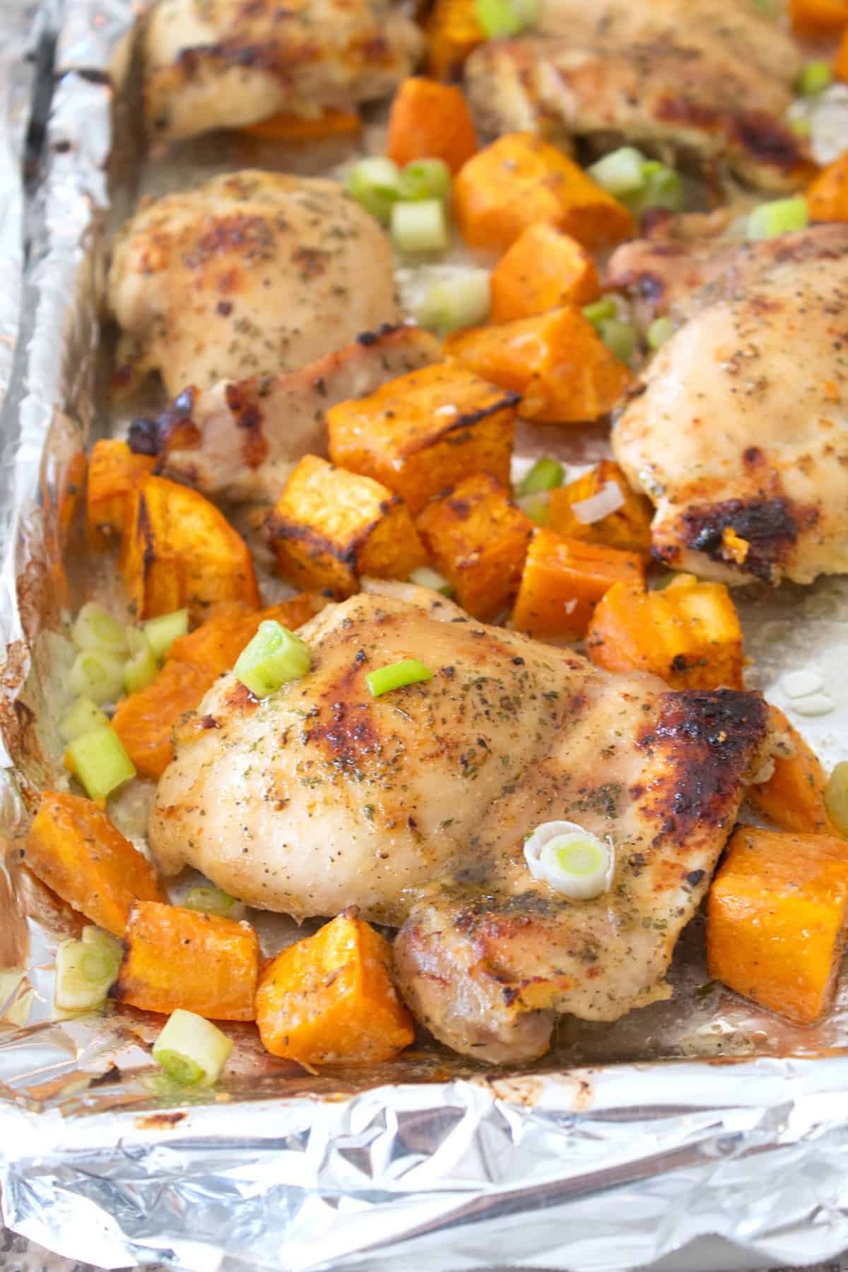 Garlic Butter Baked Chicken Thighs