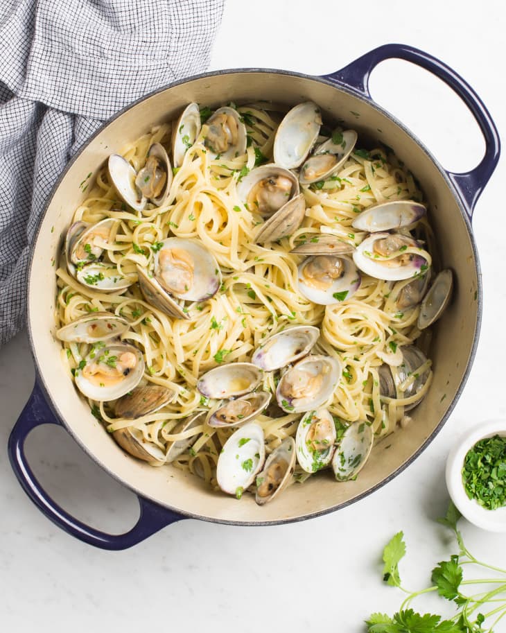 Clam and White Wine Sauce