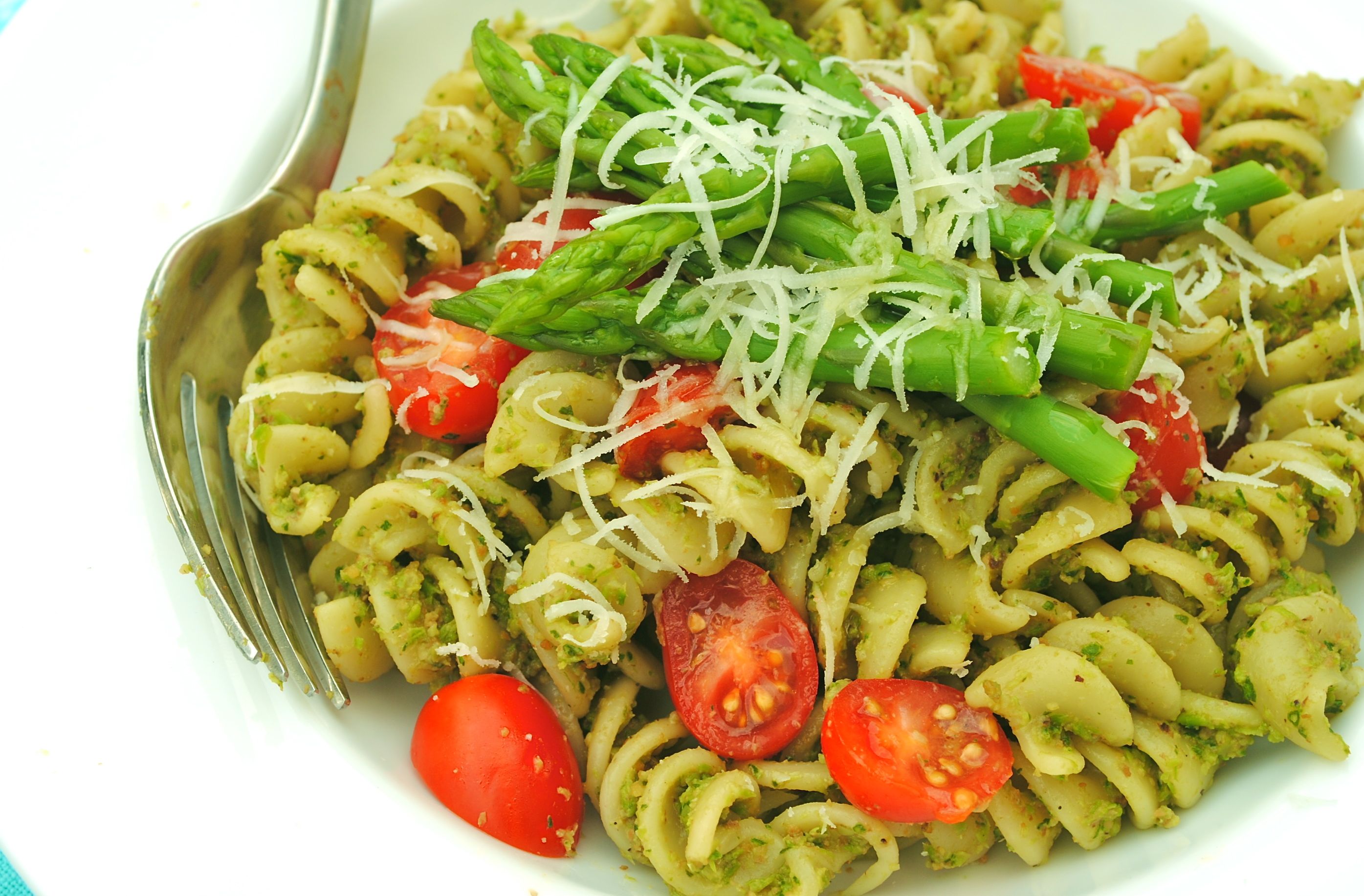 Asparagus Walnut Pesto Pasta