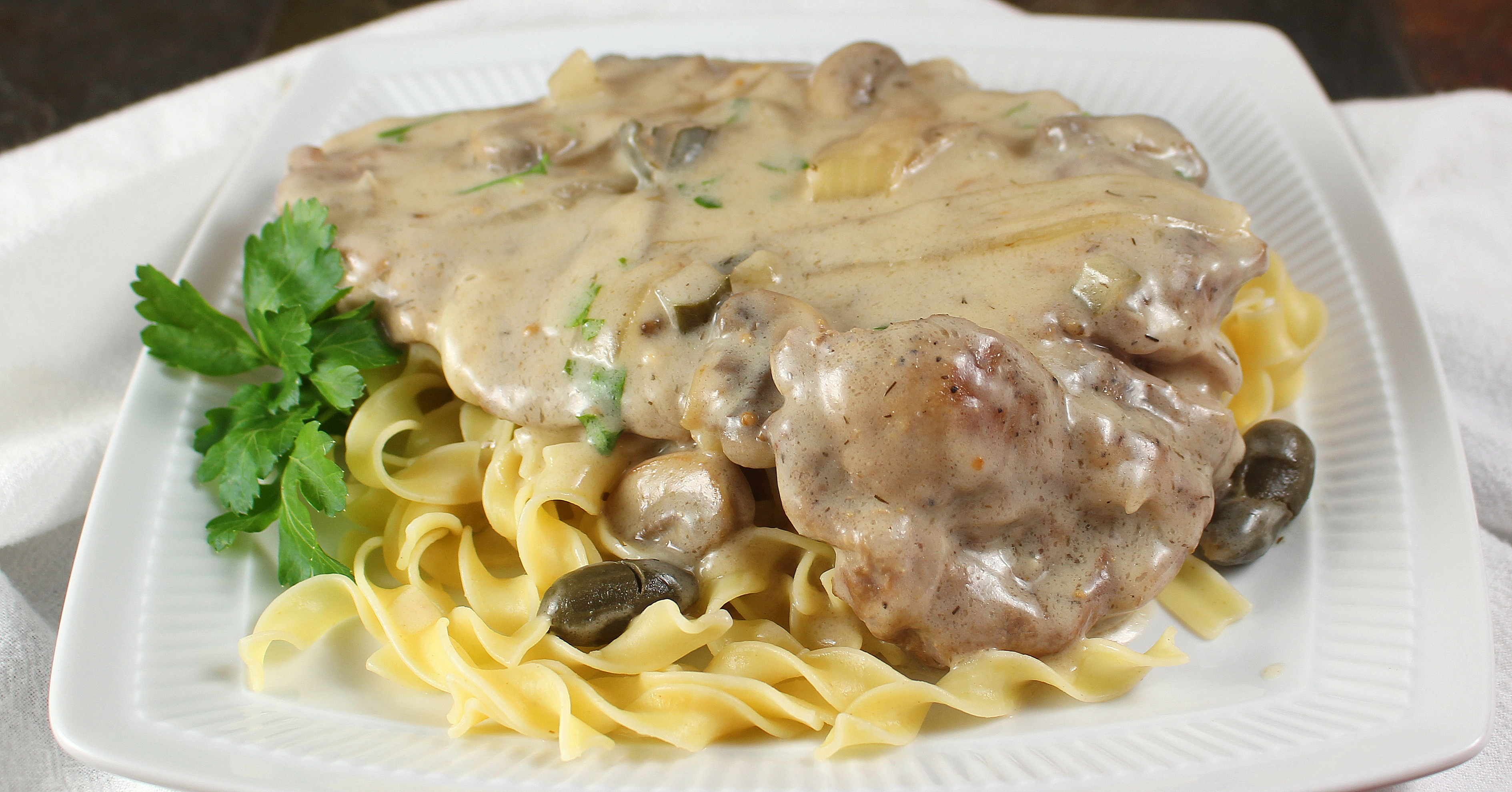 Steak with Creamy Dill Sauce