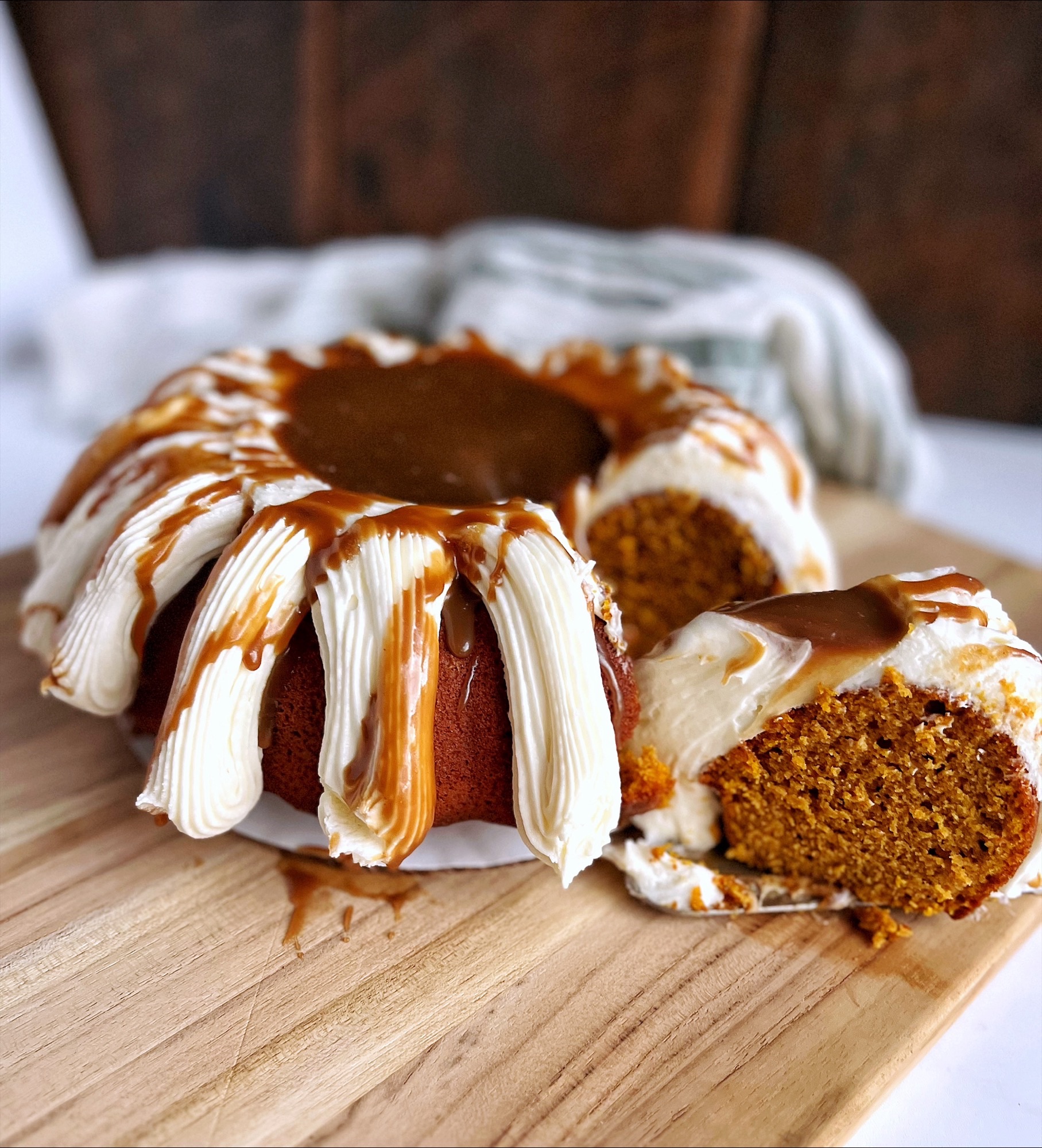 Salted Caramel Pumpkin Cake