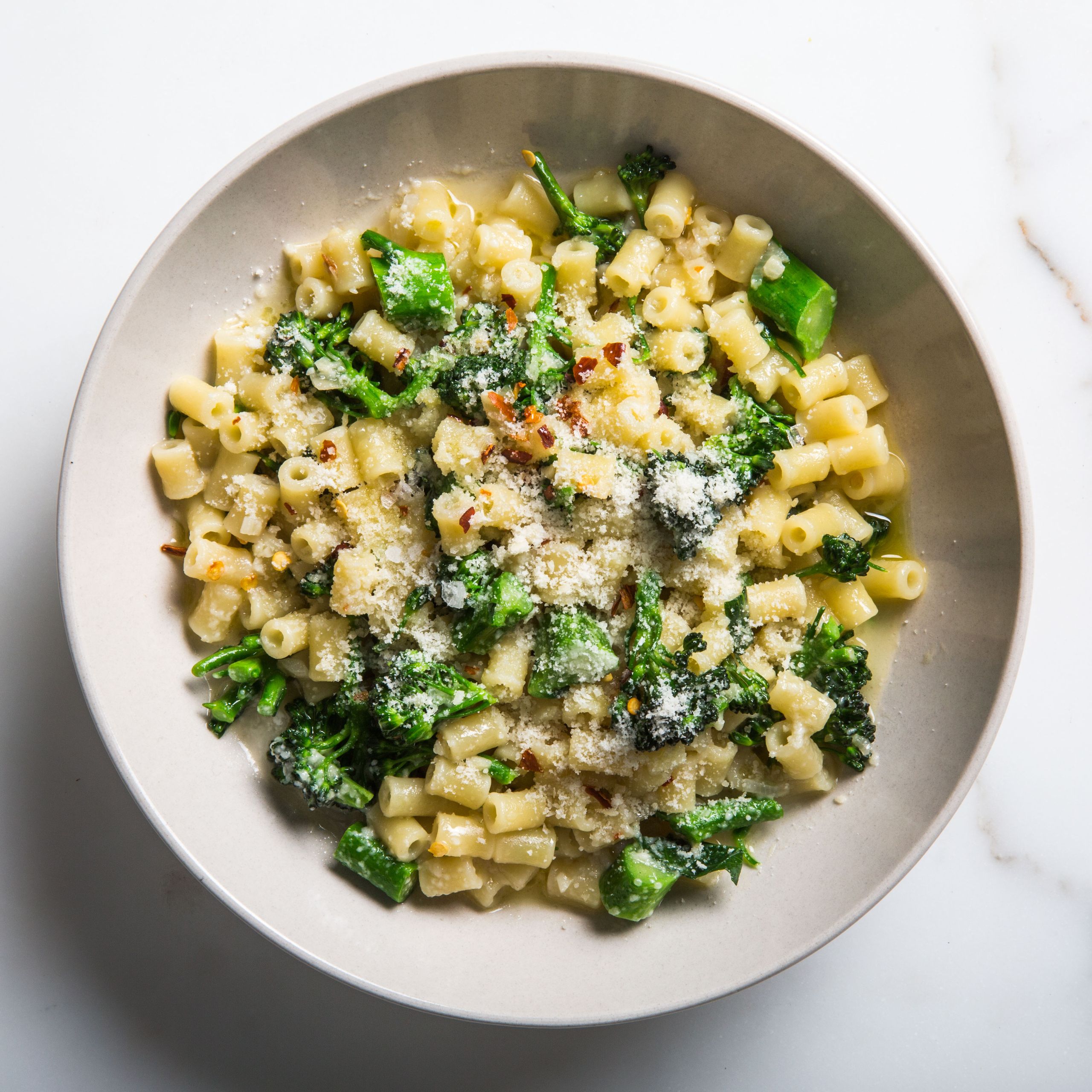 Broccolini and Garlic Pasta