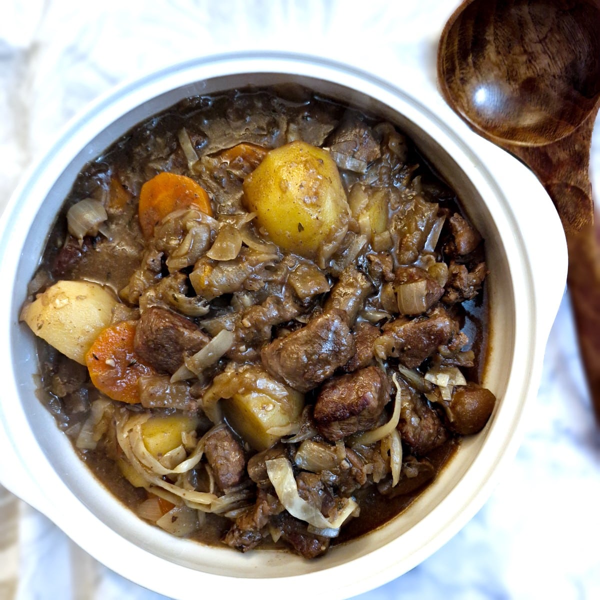 Slow Cooker Steak and Kidney Stew