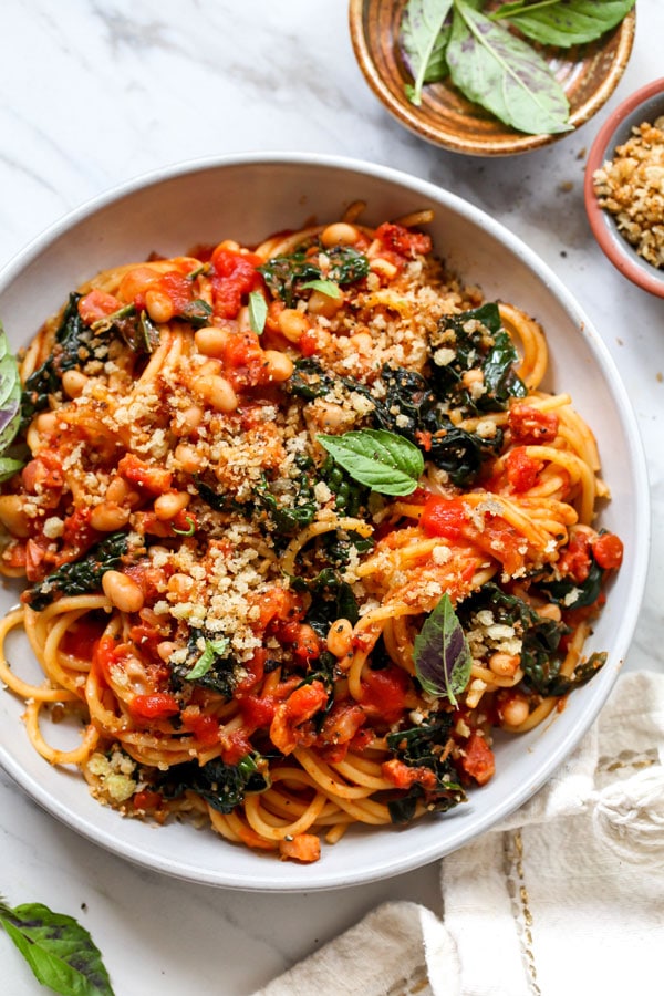 Tomato Kale White Bean