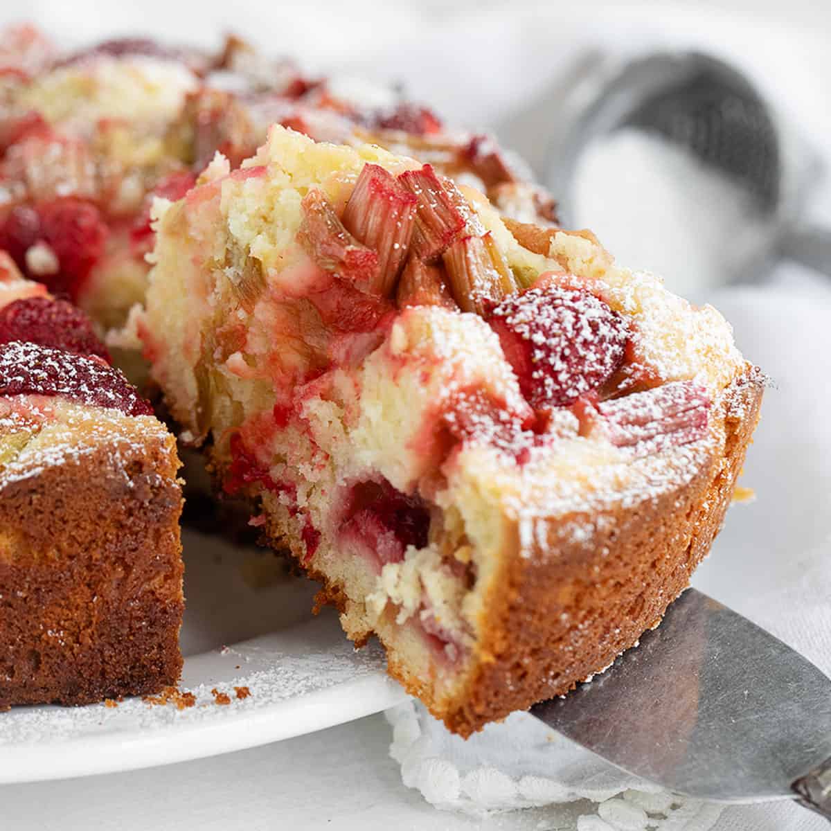 Strawberry Rhubarb Cakes