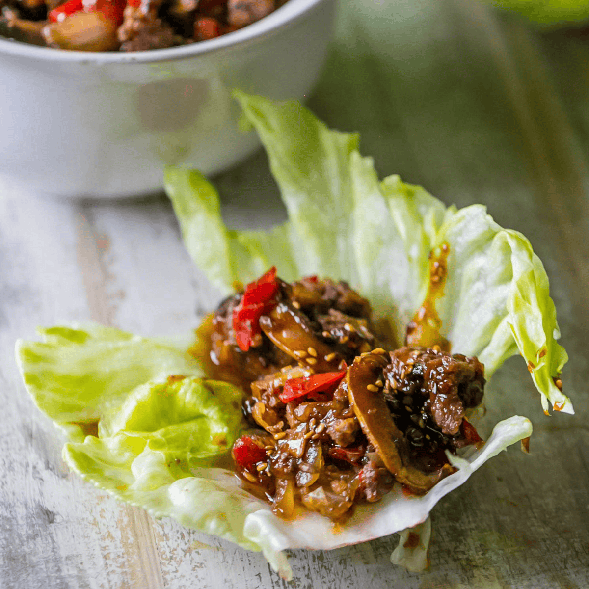 Spicy Ground Beef Lettuce Wraps