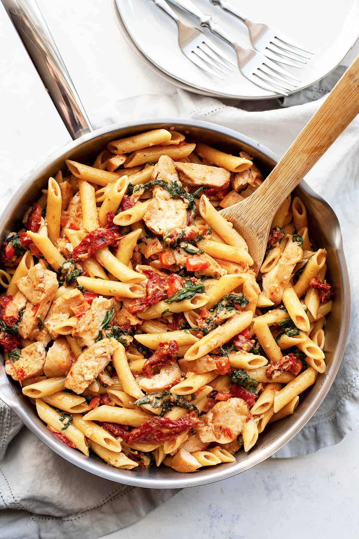 Creamy Tuscan Tomato Pasta