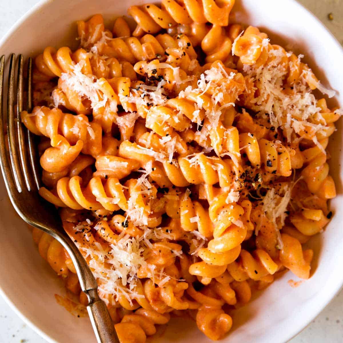 Rotini with Vodka Sauce