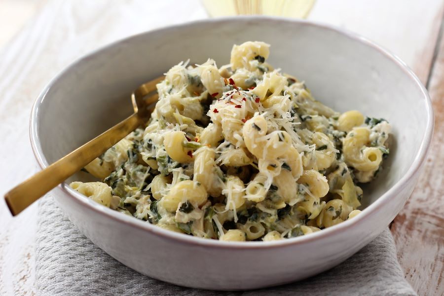 Spinach Artichoke Chicken Pasta